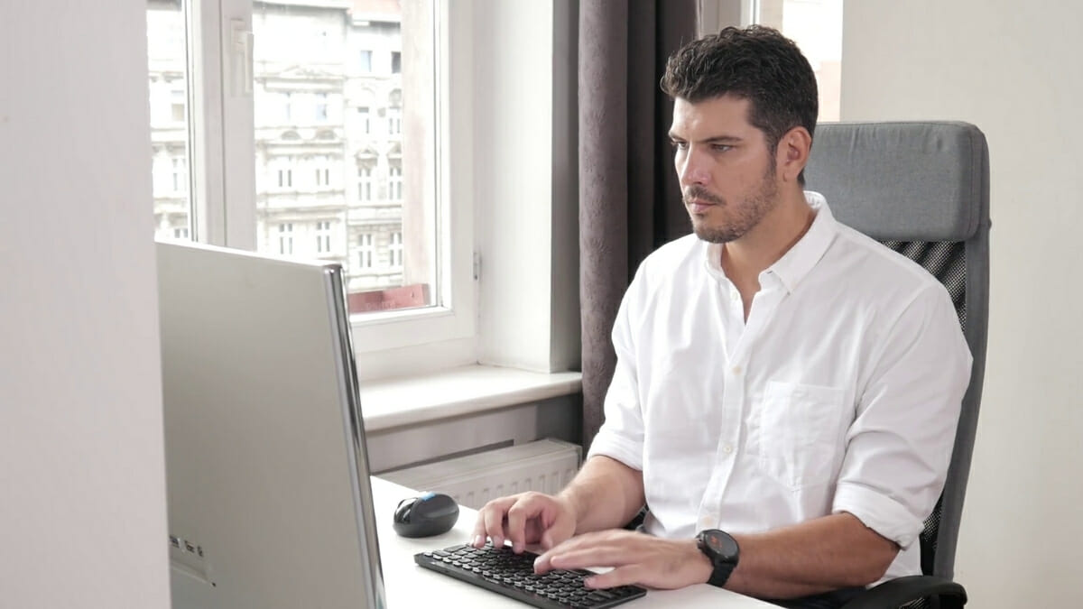 Learn How to Address Multiple People in an Email - CustomersFirst Academy